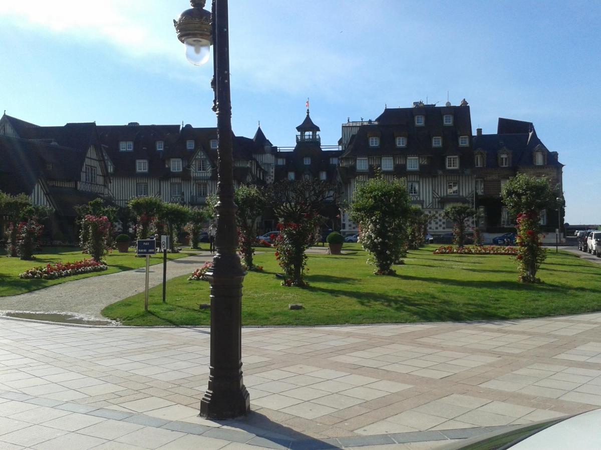 Cottage Duplex Villers Sur Mer 150 M De La Plage Экстерьер фото