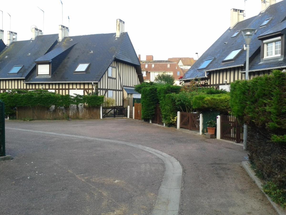 Cottage Duplex Villers Sur Mer 150 M De La Plage Экстерьер фото